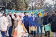 বীরগঞ্জে শীতার্তদের মাঝে কম্বল বিতরণ করল মডেল প্রেসক্লাব