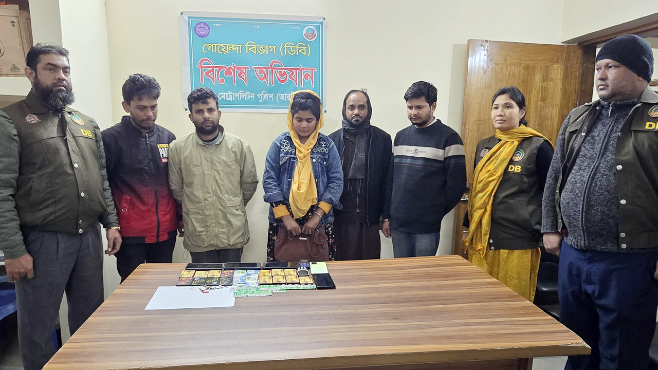 রংপুরে ডিজিটাল ডিভাইসসহ প্রশ্নফাঁস চক্রের আরও ৫ সদস্য আটক