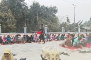 বীরগঞ্জে প্রয়াত বাবা-মায়ের রুহের মাগফিরাত কামনায় ইফতার মাহফিল