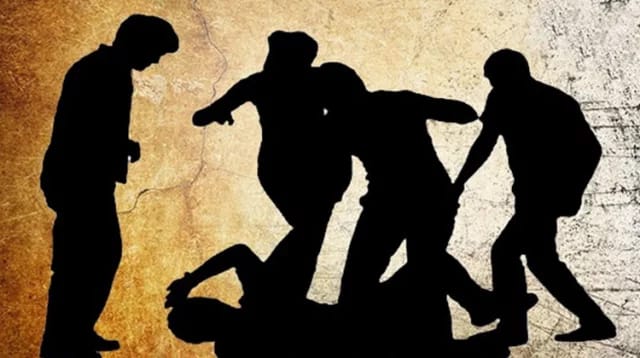 ভাড়া নিয়ে বাকবিতর্ক, অতপর জনতার হাতে গণপিটুনি
