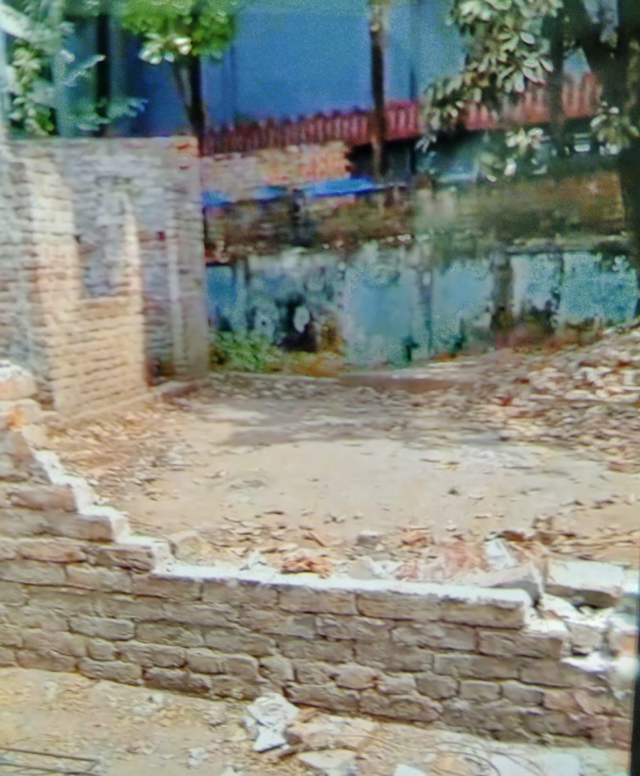 চাঁদা না পেয়ে বাউন্ডারি ভাংলো সন্তাসীরা