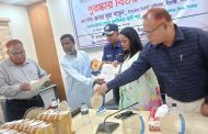 বীরগঞ্জে শ্রেষ্ঠ মাদ্রাসা শিক্ষক সম্মাননা পেলেন রফিকুল ইসলাম