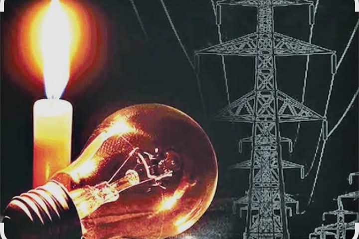 রাজশাহীতে তীব্র লোডশেডিংয়ে অতিষ্ঠ জনজীবন