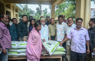 ক্ষুদ্র নৃ-গোষ্ঠীর আত্মকর্মসংস্থানে কাহারোলে সরকারি সহায়তা বিতরণ