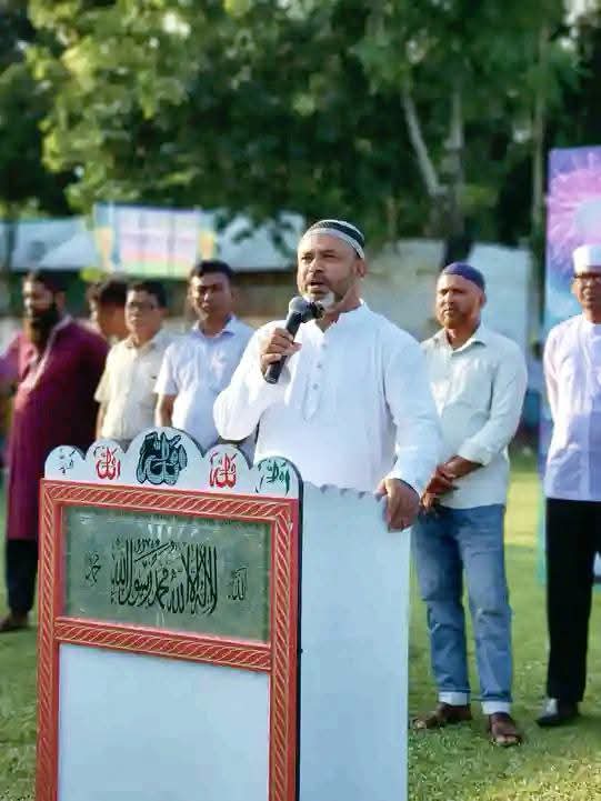 বীরগঞ্জে কেএস ফাউন্ডেশন গোল্ডকাপ ফুটবল টুর্নামেন্টের প্রথম সেমিফাইনাল অনুষ্ঠিত