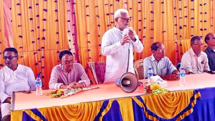 বীরগঞ্জের দক্ষিণ রঘুনাথপুর দুর্গাপূজা মন্ডপ পরিদর্শন করেন জাতীয় সংসদ সদস্য  মঞ্জুরুল ইসলাম 